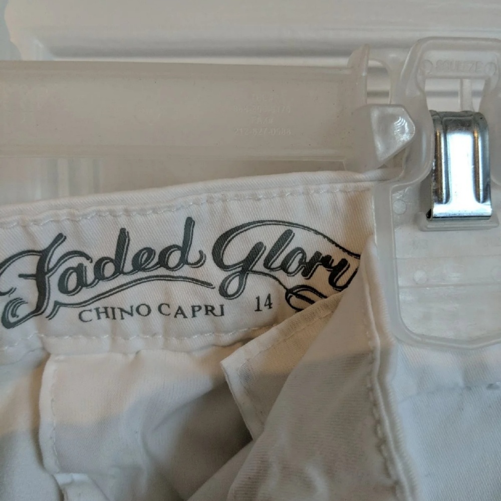 Capris - Picture 2 of 2